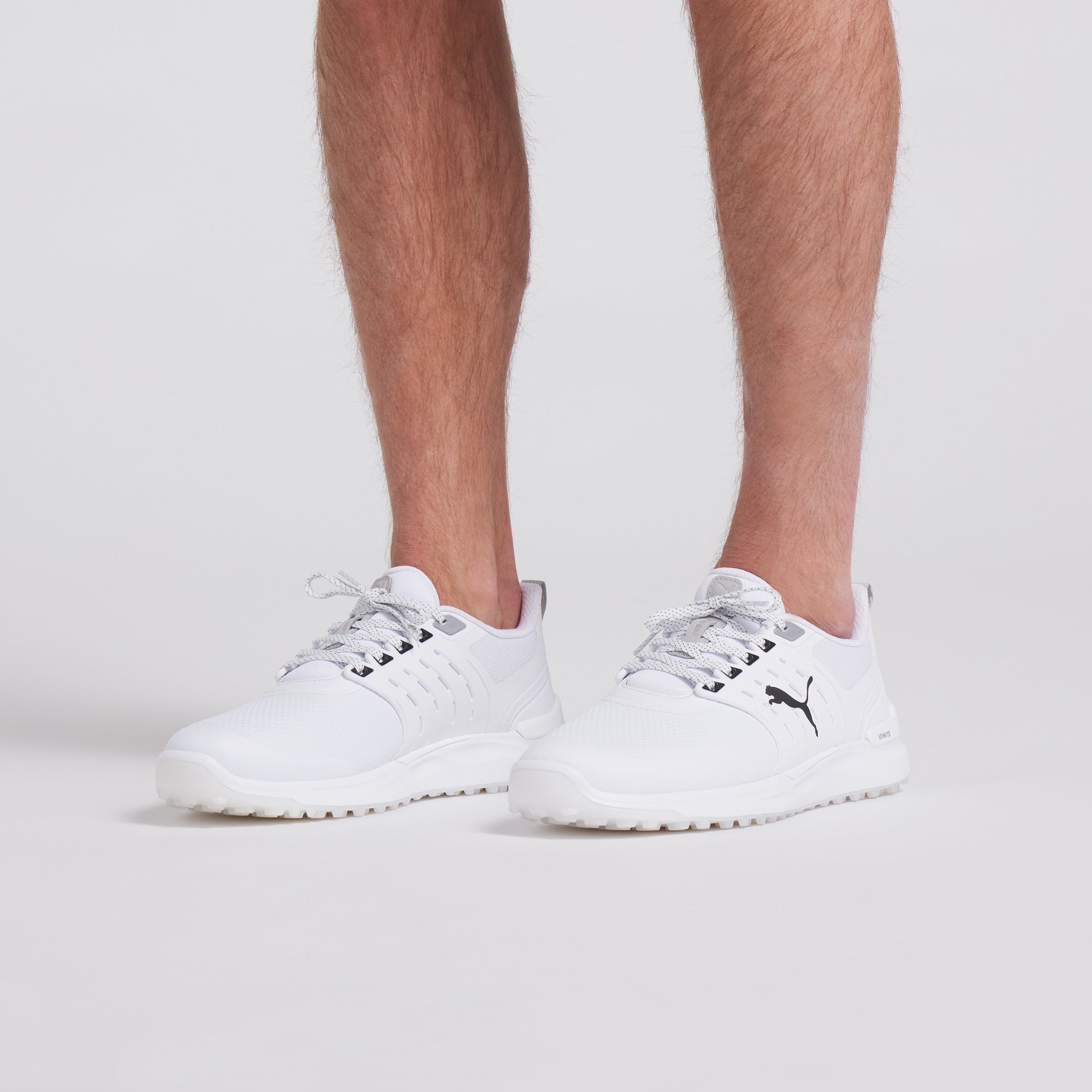 Puma Ignite Elevate 2 golfsko herr White/Black, buren på fot