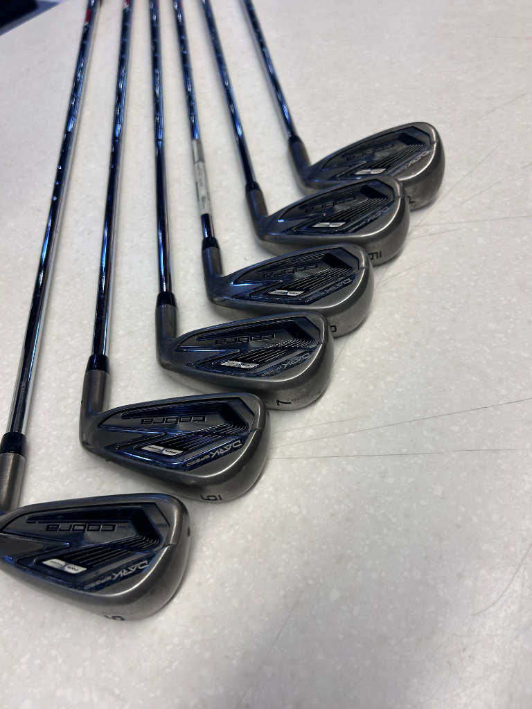 Cobra DARKSPEED Regular Stål 5-Pw - Demoklubba