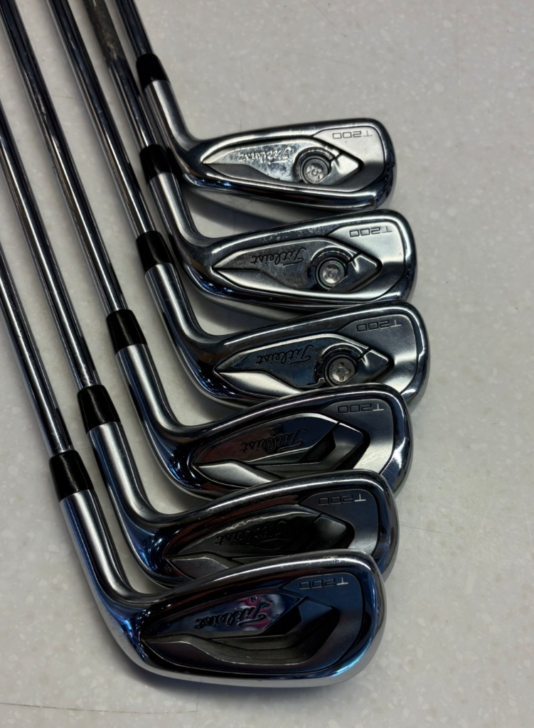 Titleist T200 5-pw regular - Demoklubba