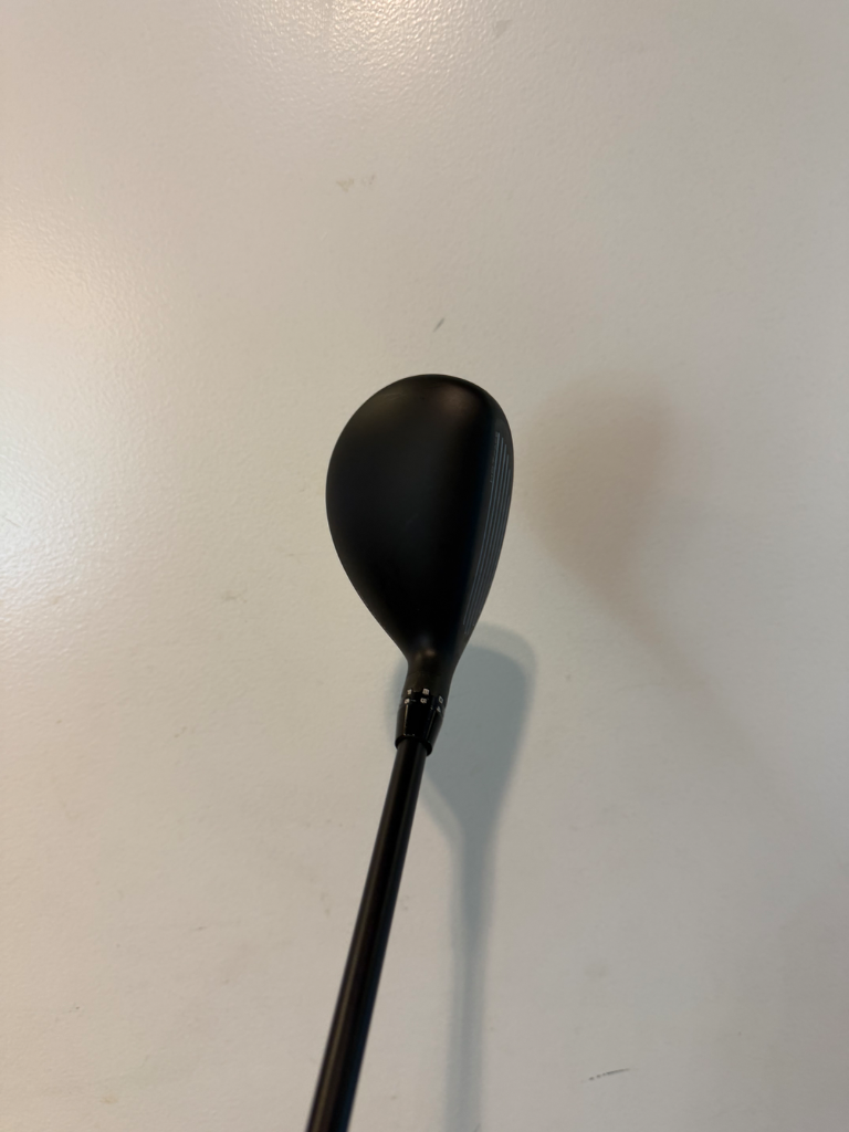 Cobra DS ADAPT hybrid 4 21* LH Stiff - Demoklubba