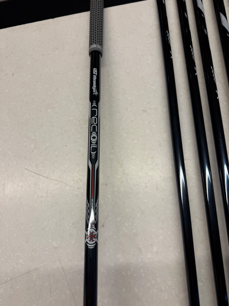 Wilson DYNAPWR järnset 5-Pw 65g A-flex Rh - Demoklubba