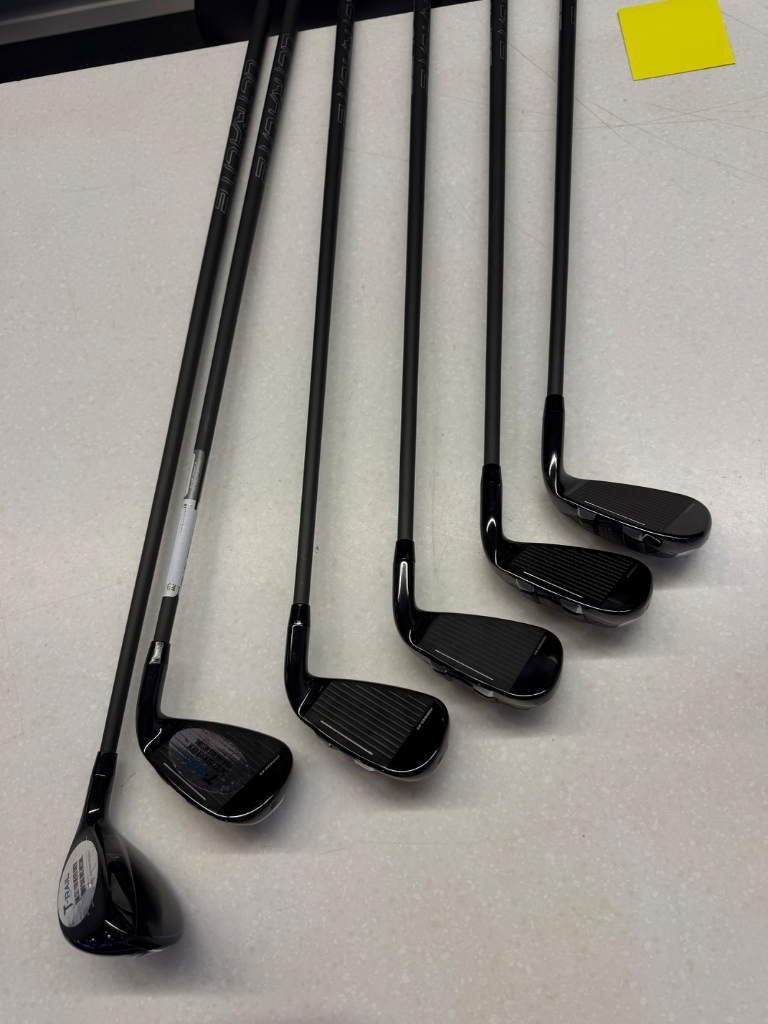 Cobra T-RAIL BAFFLER JÄRNSET 6-Pw + Hyb5 50g REG LH - Demoklubba
