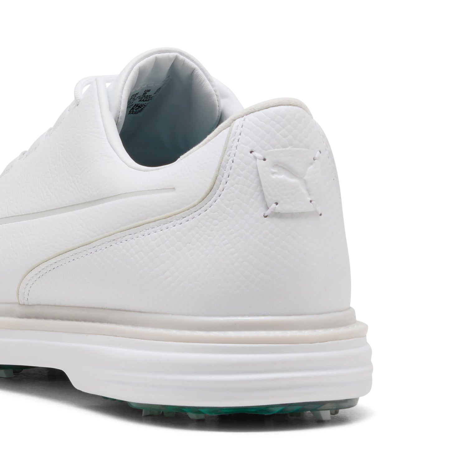 Puma Avant Tour golfsko herr White/Feather Gray, sedd bakifrån med snakeskin-häl